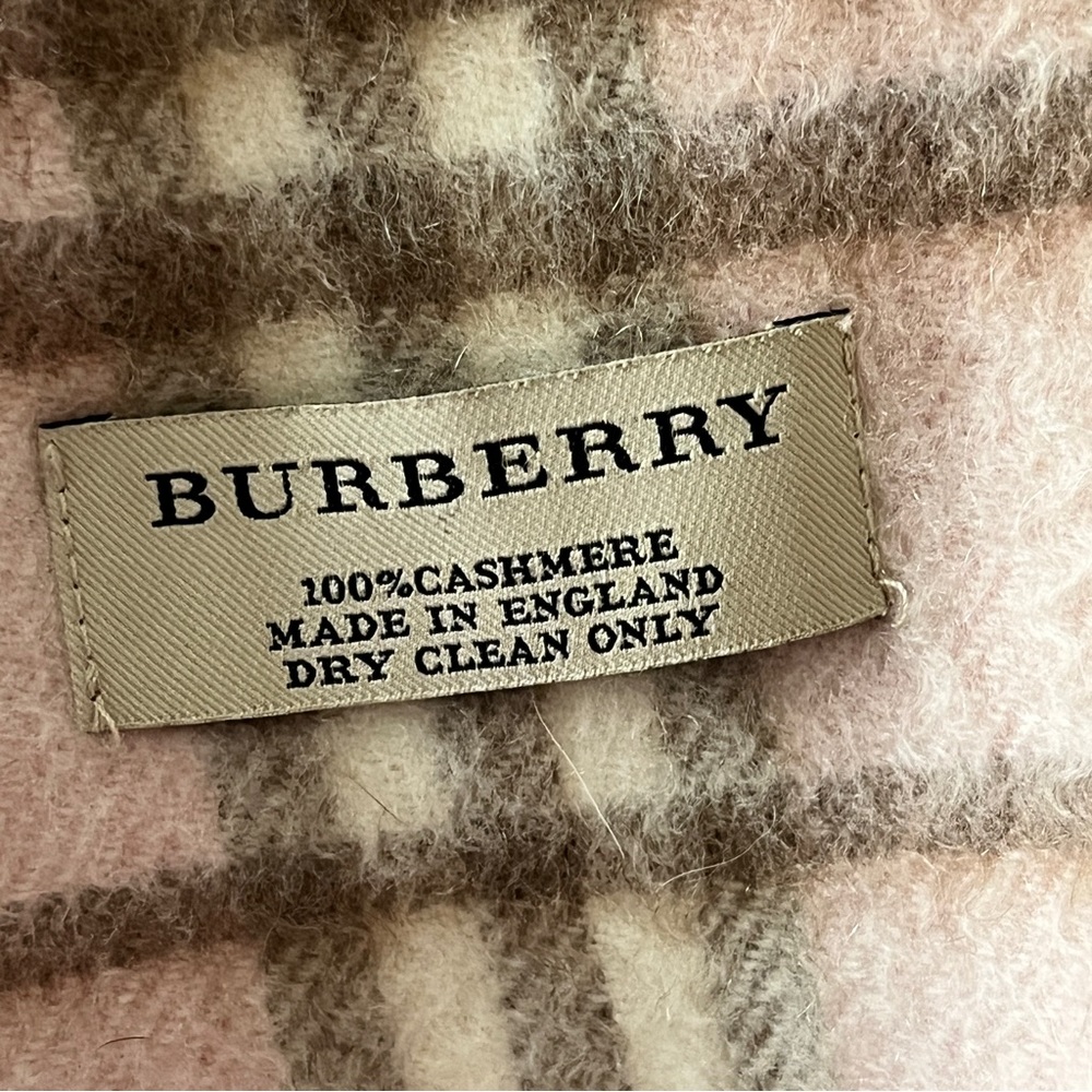Burberry Scarf Cashmere Nova Check Print Fringe Trim Soft in Pink Classic Plaid - Picture 2 of 12